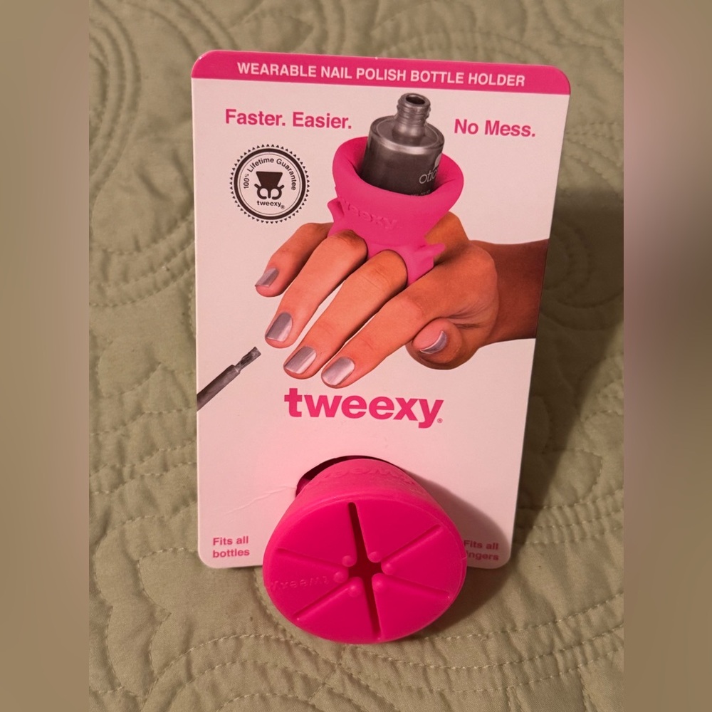 FREE with additional purchase/ Pink Nail Polish Holder